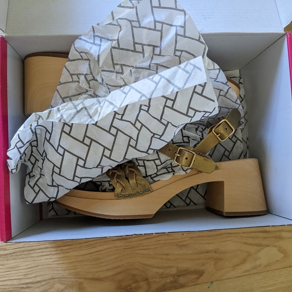 Swedish Hasbeen *never worn* Braided Sandal Wooden Clog - Picture 15 of 15